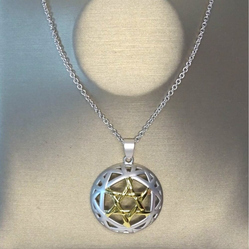 Star Of David Necklace With Silver & Gold-Tone Pendant On Adjustable Chain Unise